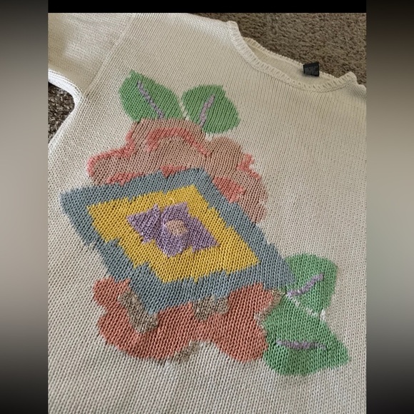 Vintage Hand Loomed Floral Sweater 
size Medium - Picture 12 of 12